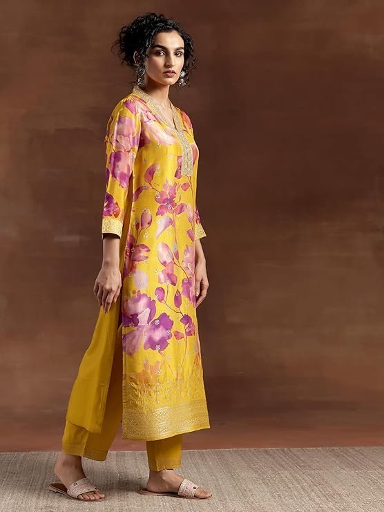 Women's Silk Blend Kurta Set - Image 6