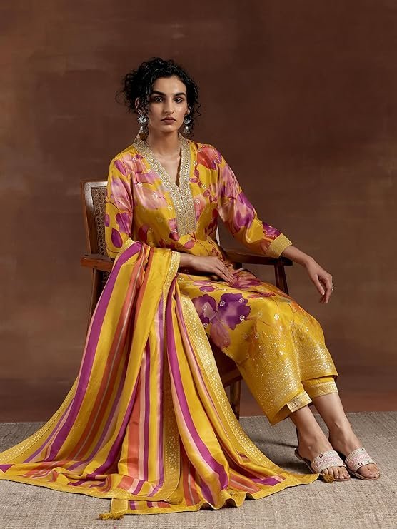 Women's Silk Blend Kurta Set - Image 3